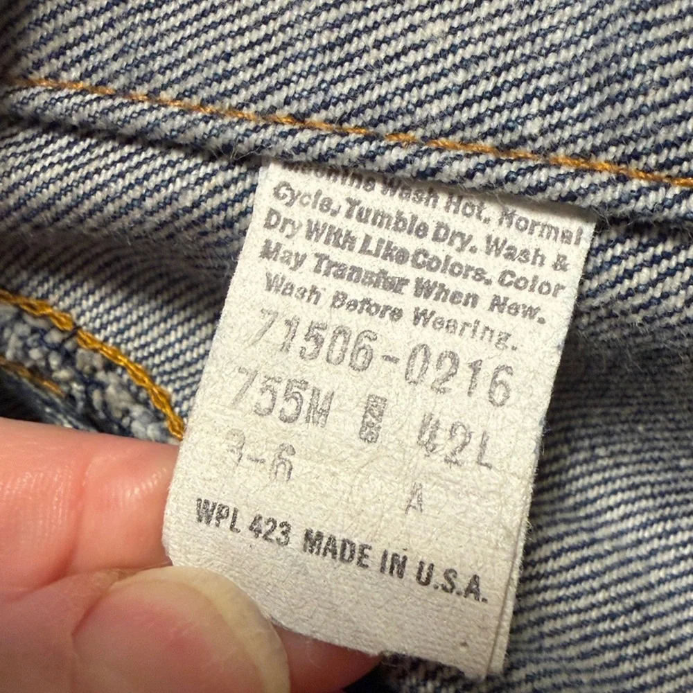 Levi's VINTAGE 80s denim trucker jacket 71506-0216  size 42L